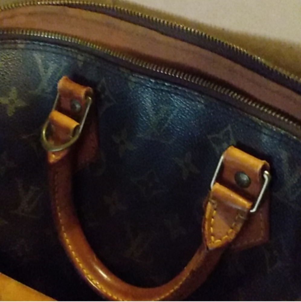 Louis Vuitton Brown Monogram Handbag - Picture 4 of 16